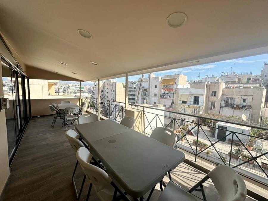 (For Sale) Commercial Commercial Property || Piraias/Piraeus - 525 Sq.m, 1.050.000€ 