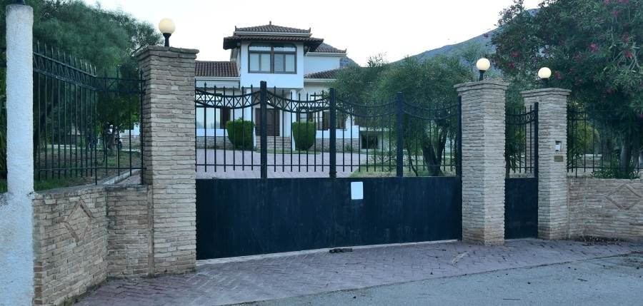 (Προς Πώληση) Κατοικία Βίλα || Ν. Φωκίδας/Γαλαξίδι - 300 τ.μ, 4 Υ/Δ, 750.000€ 