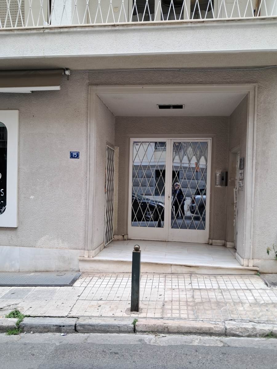 (For Sale) Residential Floor Apartment || Athens Center/Athens - 163 Sq.m, 1.250.000€ 